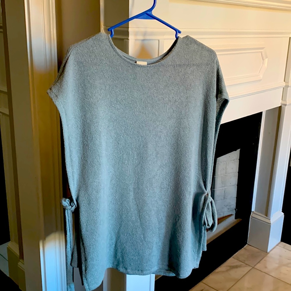 Ladies pullover sweater vest